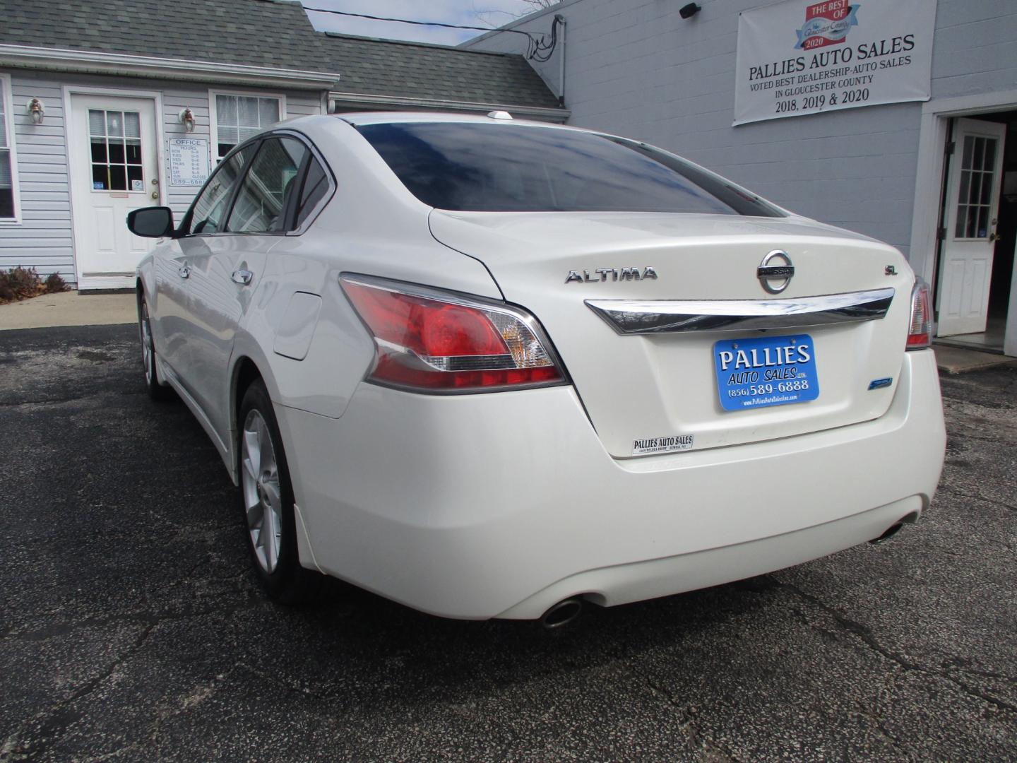 2014 WHITE Nissan Altima (1N4AL3AP5EC) , AUTOMATIC transmission, located at 540a Delsea Drive, Sewell, NJ, 08080, (856) 589-6888, 39.752560, -75.111206 - Photo#4